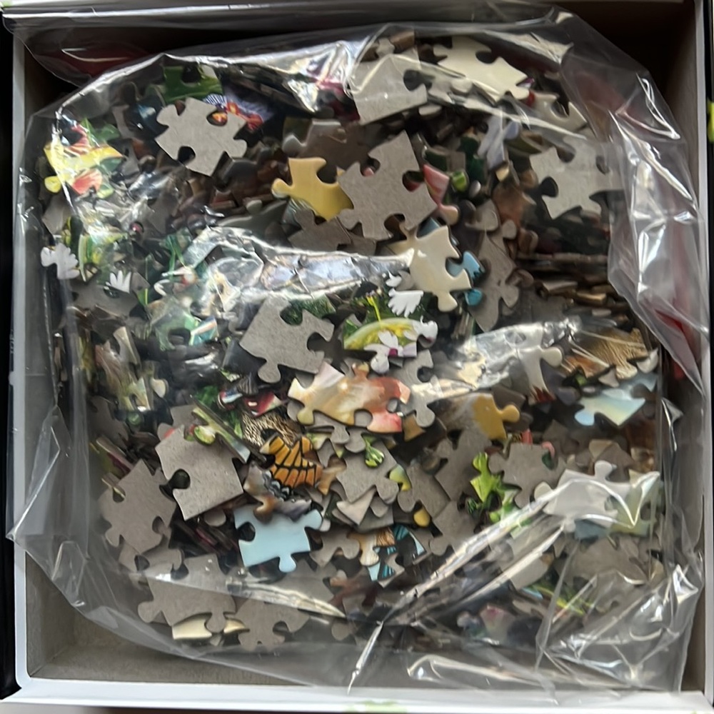 Master Pieces 500 pc Glow in the Dark jigsaw puzzle - Picture 4 of 5